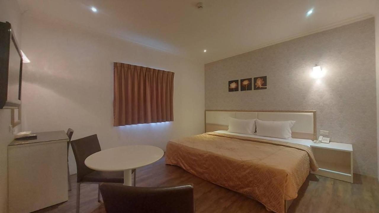 Jungle City Motel Città di Chiayi Esterno foto