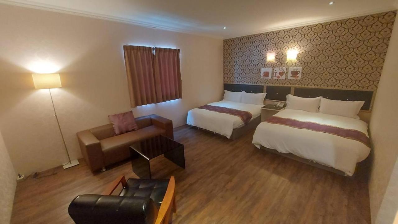 Jungle City Motel Città di Chiayi Esterno foto