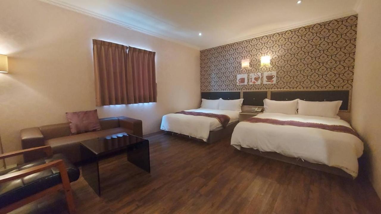 Jungle City Motel Città di Chiayi Esterno foto