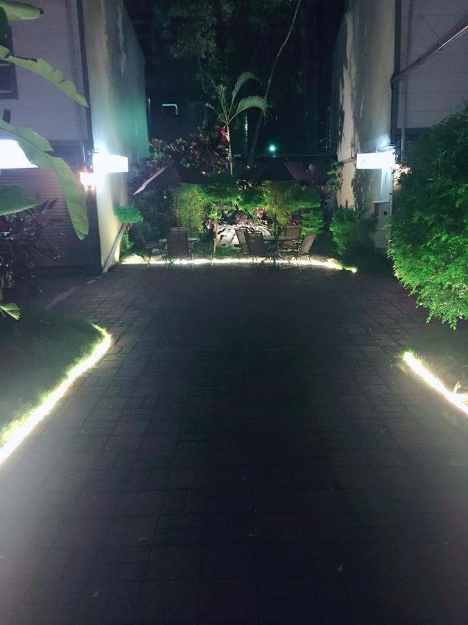 Jungle City Motel Città di Chiayi Esterno foto